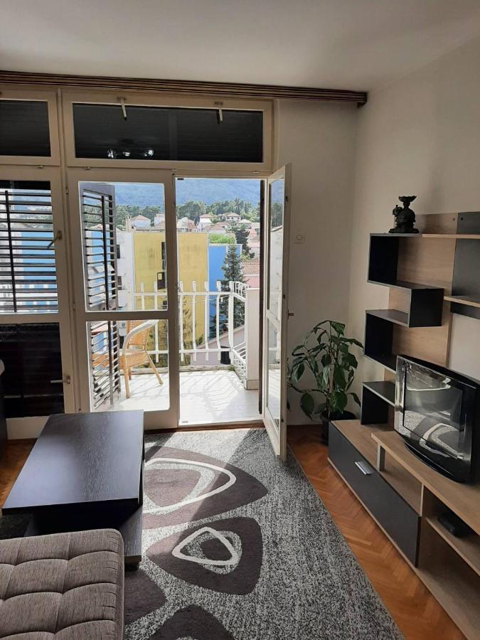 Apartment Danilo ヘルツェグ・ノヴィ エクステリア 写真