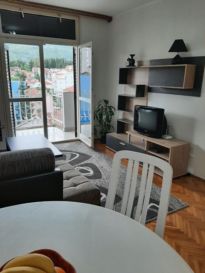 Apartment Danilo ヘルツェグ・ノヴィ エクステリア 写真