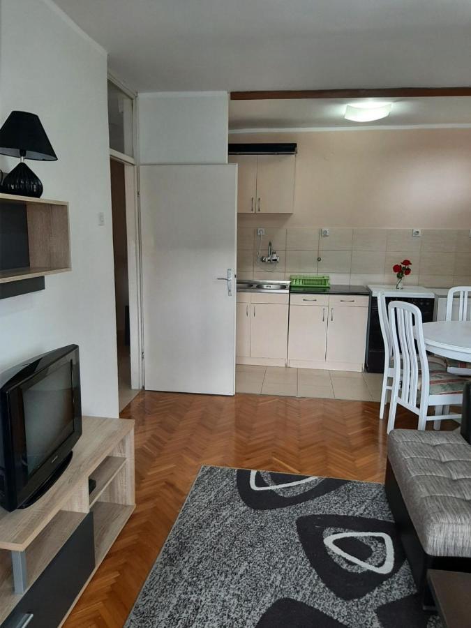 Apartment Danilo ヘルツェグ・ノヴィ エクステリア 写真