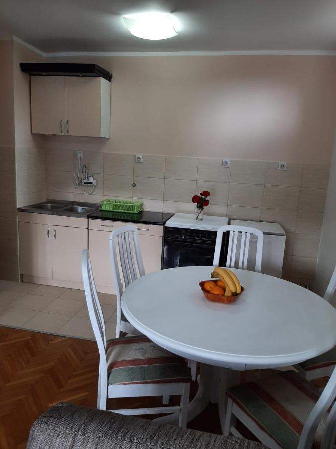 Apartment Danilo ヘルツェグ・ノヴィ エクステリア 写真