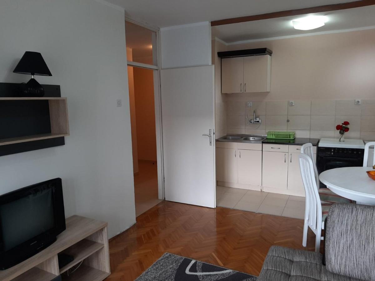 Apartment Danilo ヘルツェグ・ノヴィ エクステリア 写真